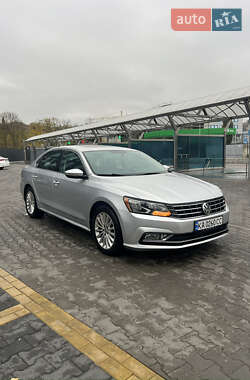 Седан Volkswagen Passat 2015 в 
