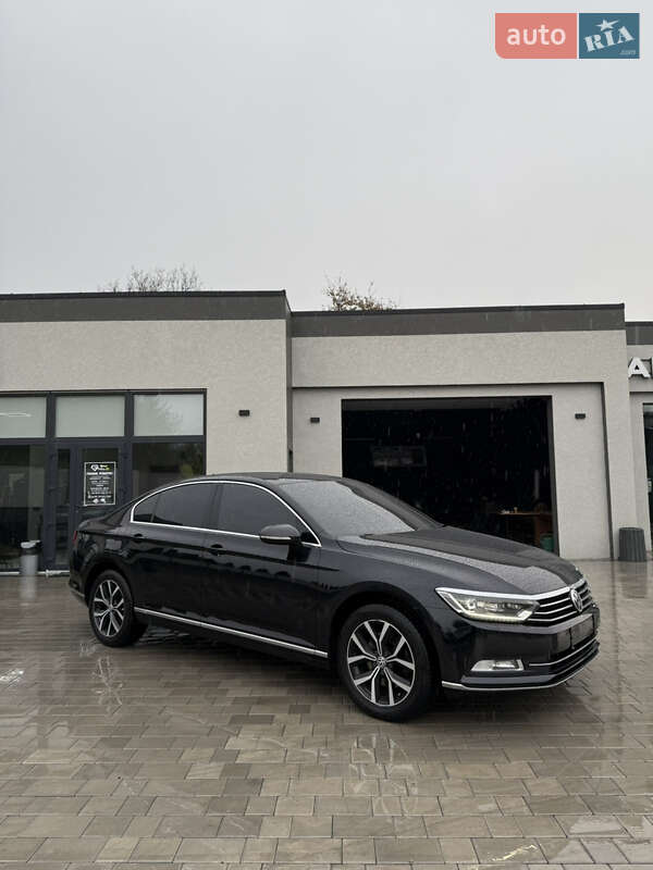 Седан Volkswagen Passat 2018 в Виноградове