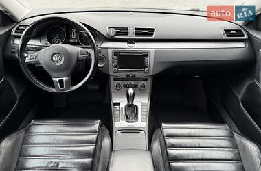 Универсал Volkswagen Passat 2012 в 