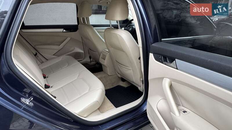 Седан Volkswagen Passat 2012 в Білій Церкві