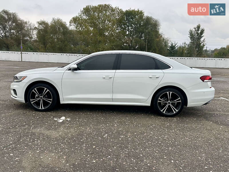 Седан Volkswagen Passat 2021 в Белой Церкви