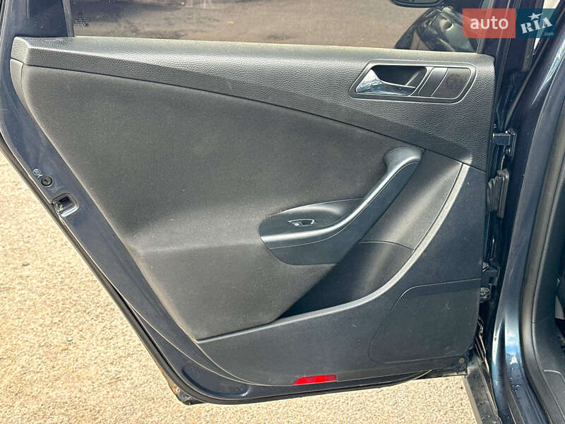 Универсал Volkswagen Passat 2008 в Виннице фото 16 Универсал Volkswagen Passat 2008 в Виннице