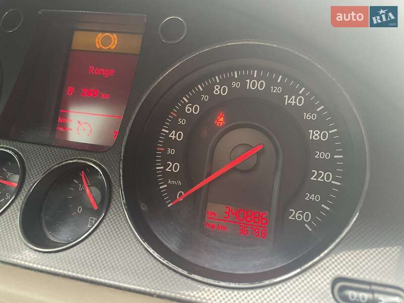 Универсал Volkswagen Passat 2006 в Киеве