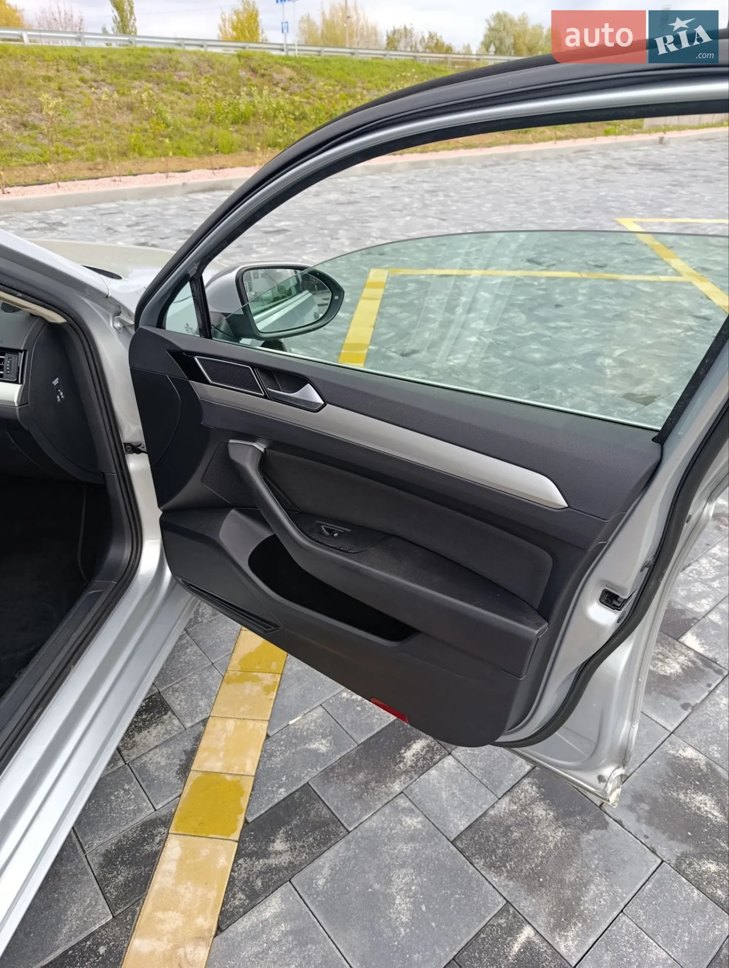 2019 Volkswagen Passat - мініатюра 25