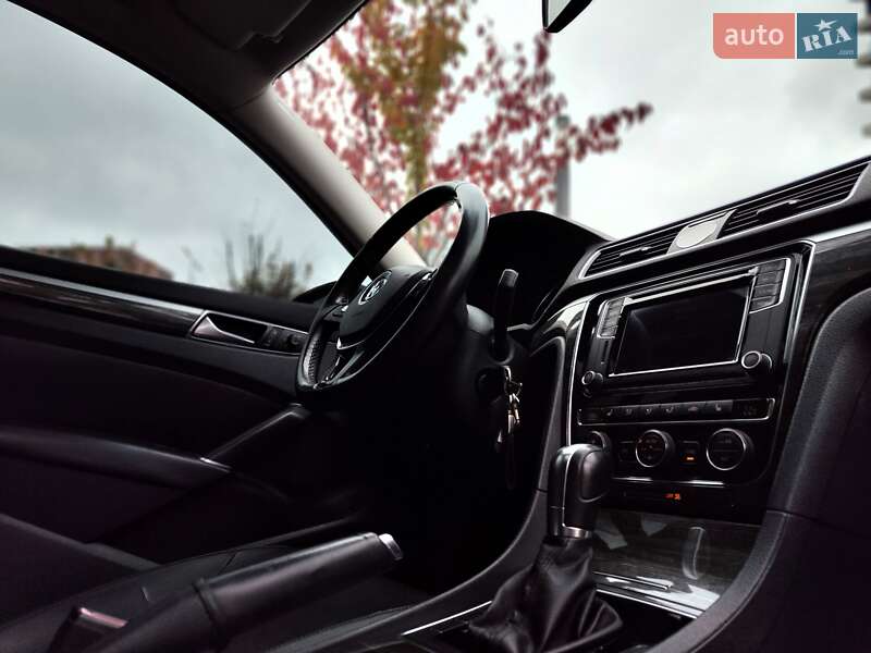 Седан Volkswagen Passat 2015 в Киеве фото 54 Седан Volkswagen Passat 2015 в Киеве