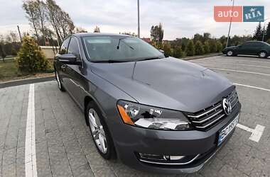 Седан Volkswagen Passat 2014 в  фото 4 Седан Volkswagen Passat 2014 в
