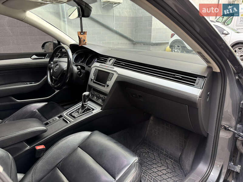 Универсал Volkswagen Passat 2017 в Белой Церкви