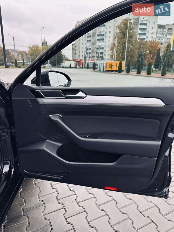 Универсал Volkswagen Passat 2017 в Луцке