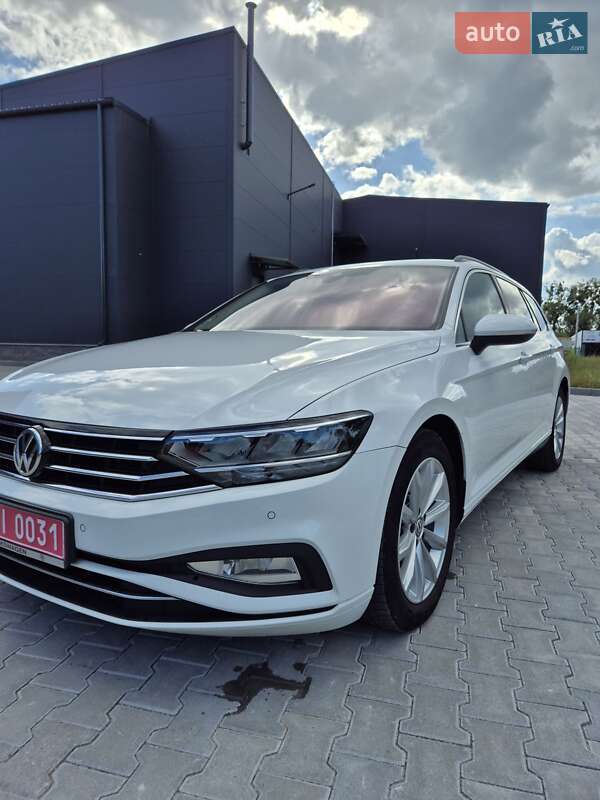 Универсал Volkswagen Passat 2020 в Бережанах