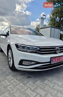 Універсал Volkswagen Passat 2020 в Бережанах