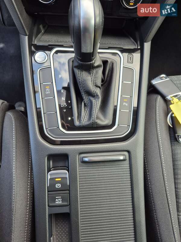 Универсал Volkswagen Passat 2020 в Бережанах