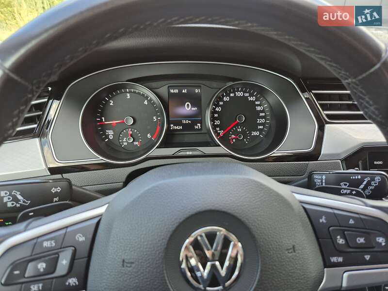 Универсал Volkswagen Passat 2020 в Бережанах