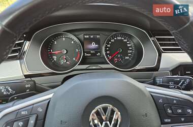 Універсал Volkswagen Passat 2020 в  фото 58 Універсал Volkswagen Passat 2020 в