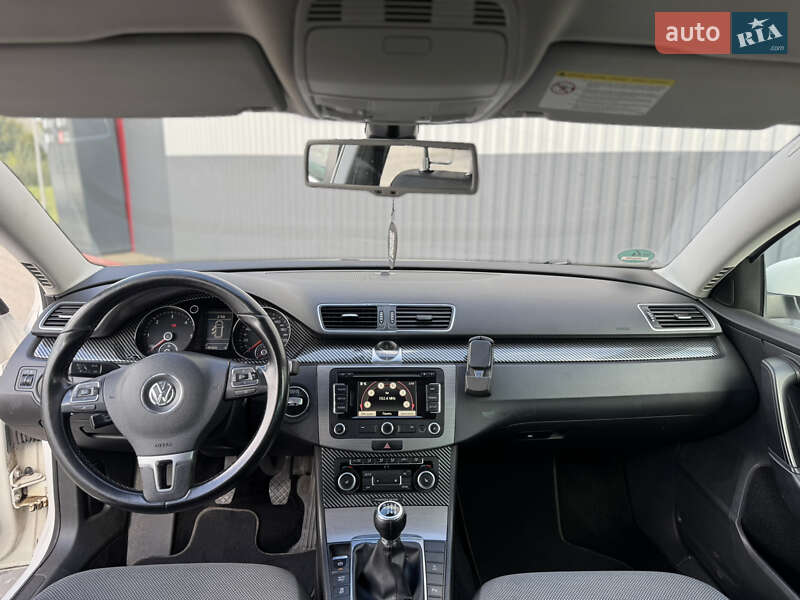 Универсал Volkswagen Passat 2011 в Луцке фото 25 Универсал Volkswagen Passat 2011 в Луцке