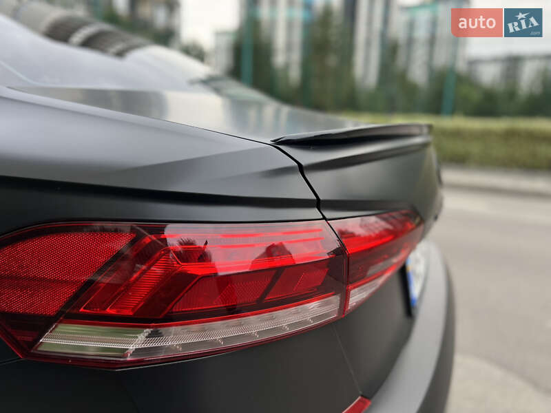 Седан Volkswagen Passat 2020 в Киеве