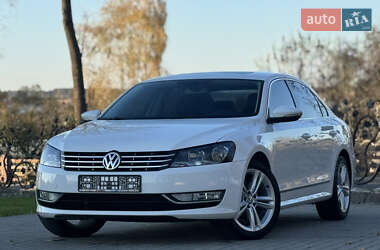 Седан Volkswagen Passat 2015 в Дрогобыче