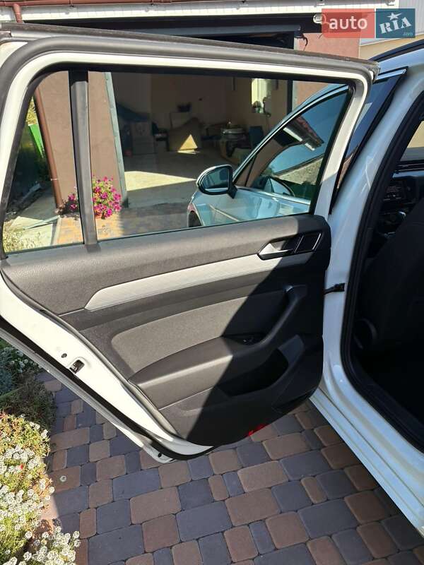 Універсал Volkswagen Passat 2020 в Прилуках