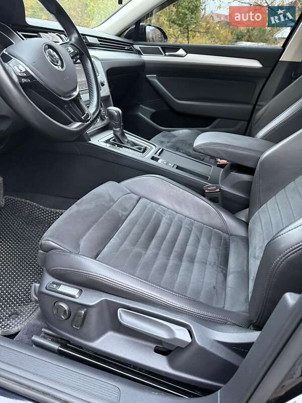 Седан Volkswagen Passat 2015 в Калуше фото 20 Седан Volkswagen Passat 2015 в Калуше