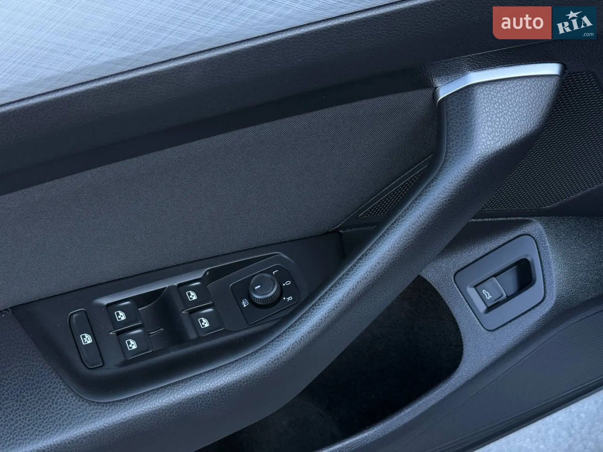 2021 Volkswagen Passat - мініатюра 18
