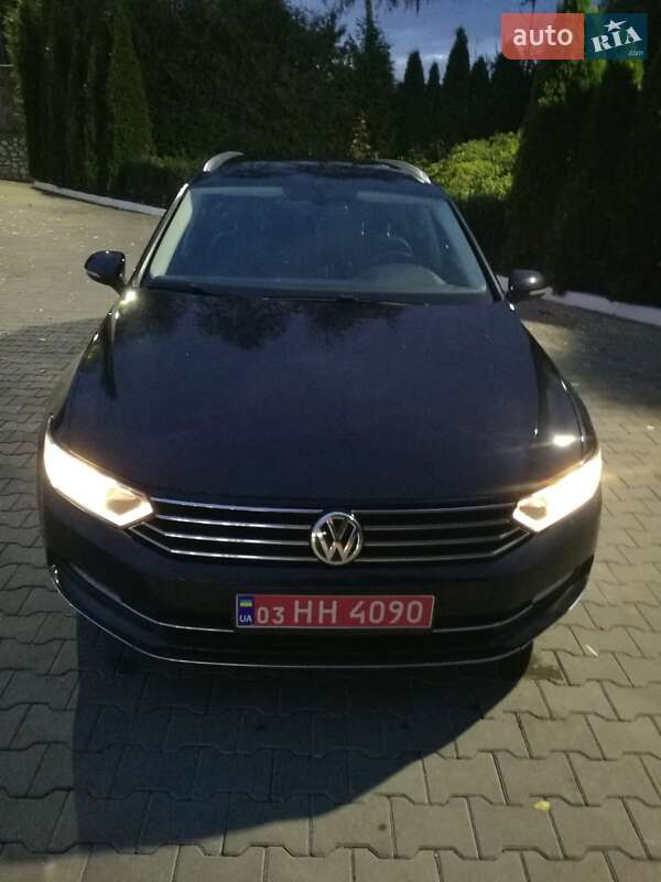 Універсал Volkswagen Passat 2015 в Тернополі