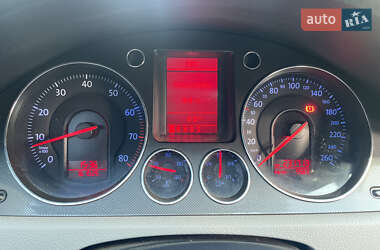 Универсал Volkswagen Passat 2006 в  фото 12 Универсал Volkswagen Passat 2006 в