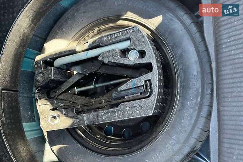 Седан Volkswagen Passat 2021 в Львове