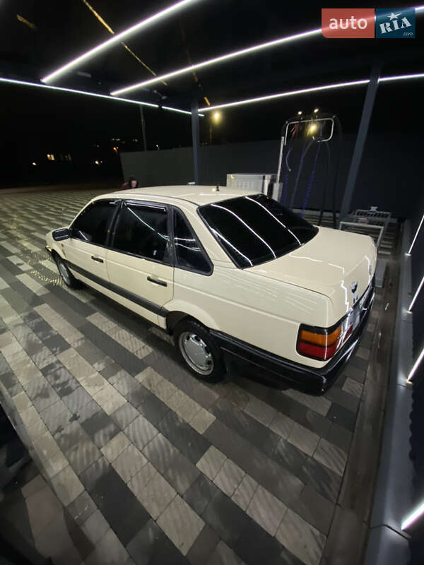 Седан Volkswagen Passat 1991 в Ужгороде фото 3 Седан Volkswagen Passat 1991 в Ужгороде