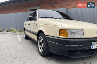 Седан Volkswagen Passat 1991 в Ужгороде