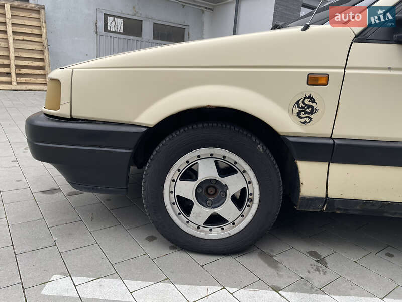 Седан Volkswagen Passat 1991 в Ужгороде фото 16 Седан Volkswagen Passat 1991 в Ужгороде