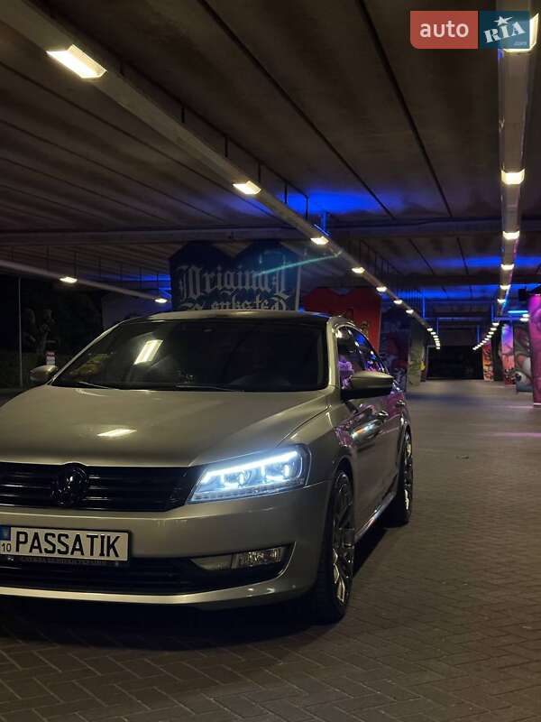 Седан Volkswagen Passat 2013 в Сквирі