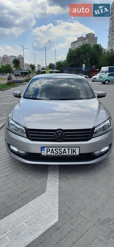 Седан Volkswagen Passat 2013 в Сквирі