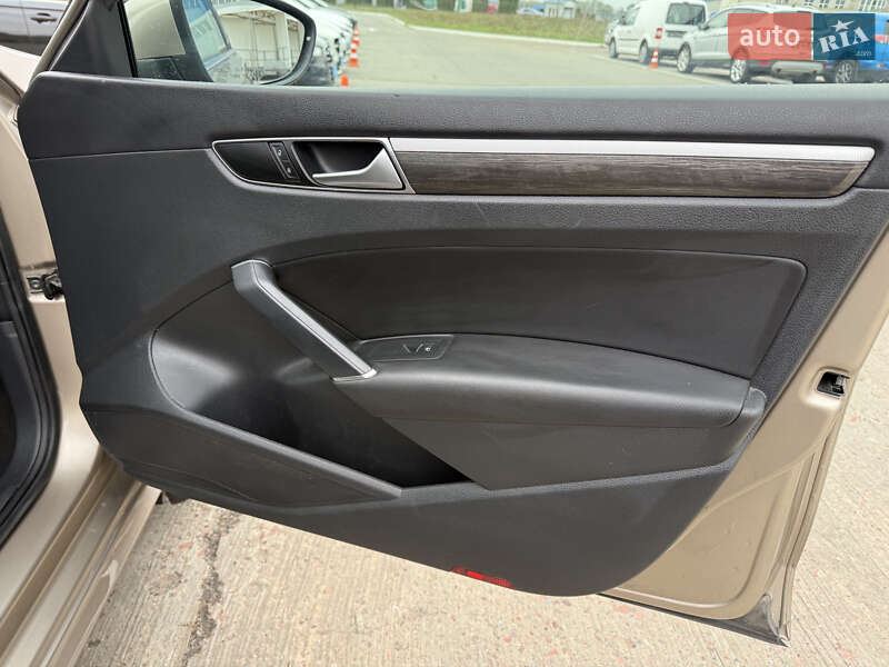 Седан Volkswagen Passat 2015 в Киеве фото 9 Седан Volkswagen Passat 2015 в Киеве