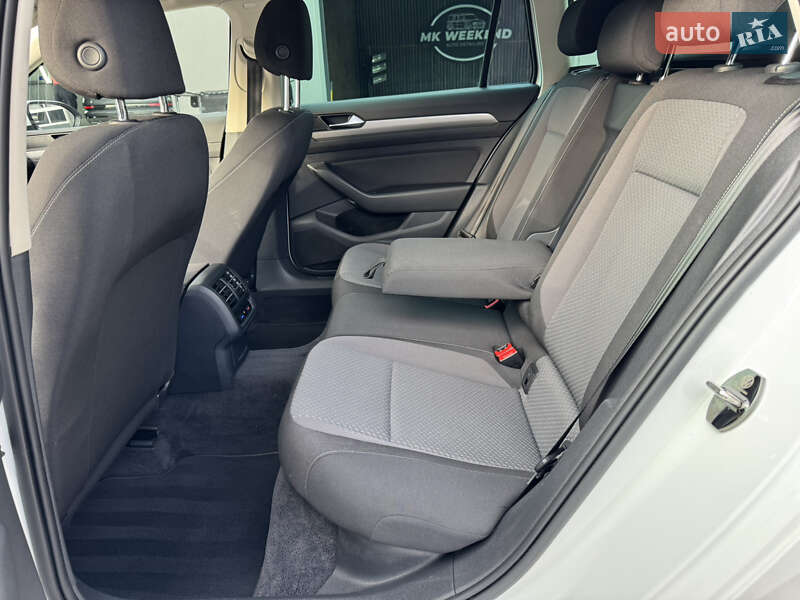 Універсал Volkswagen Passat 2015 в Мукачевому фото 32 Універсал Volkswagen Passat 2015 в Мукачевому