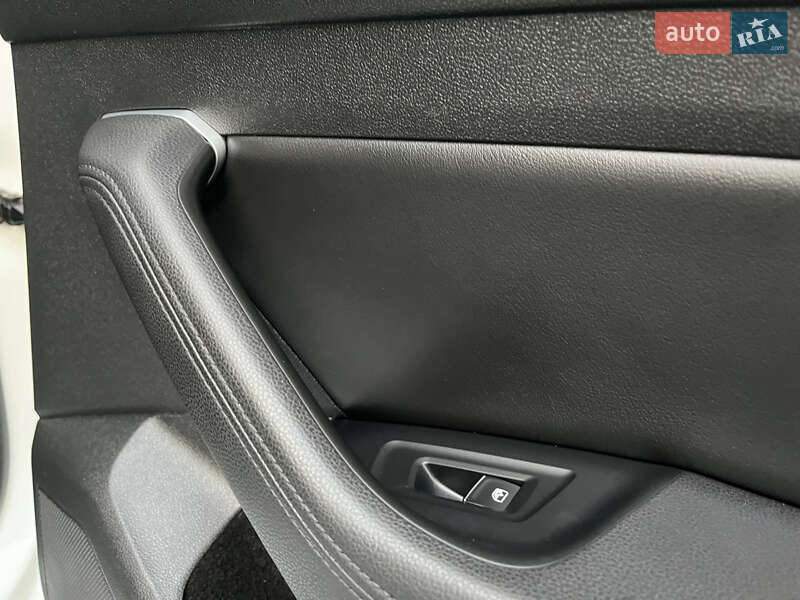 Універсал Volkswagen Passat 2018 в Львові фото 95 Універсал Volkswagen Passat 2018 в Львові