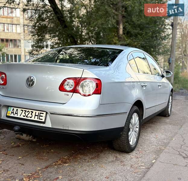 Седан Volkswagen Passat 2008 в Киеве