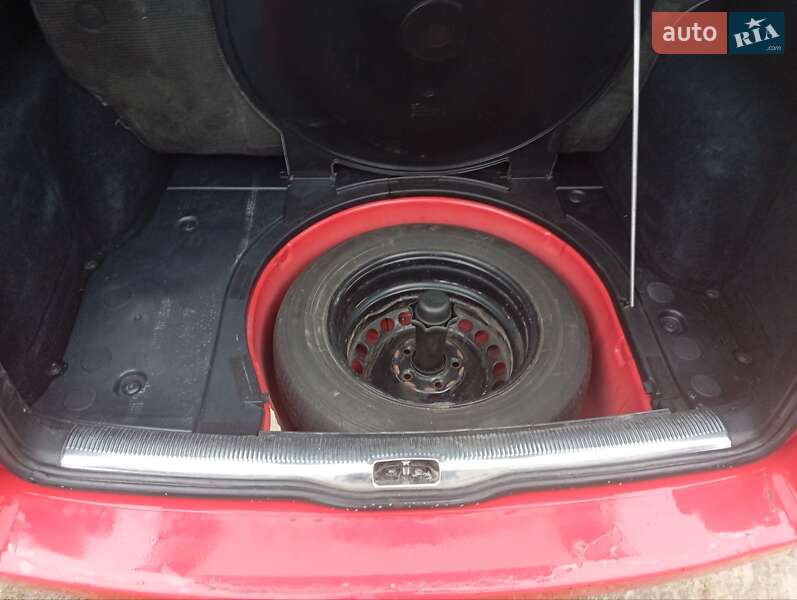 Универсал Volkswagen Passat 2000 в Львове