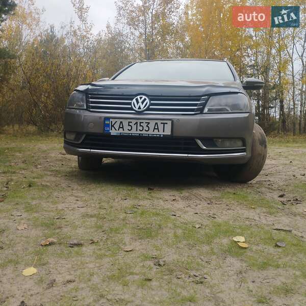 Седан Volkswagen Passat 2011 в Киеве фото 3 Седан Volkswagen Passat 2011 в Киеве
