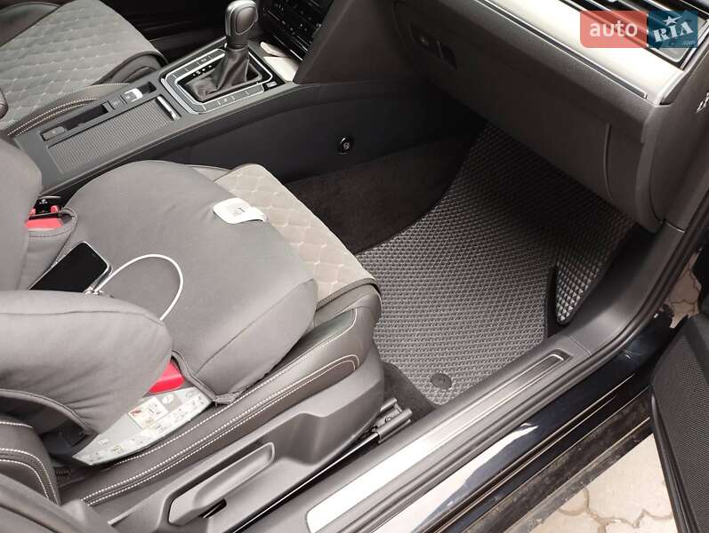 Седан Volkswagen Passat 2021 в Черкассах