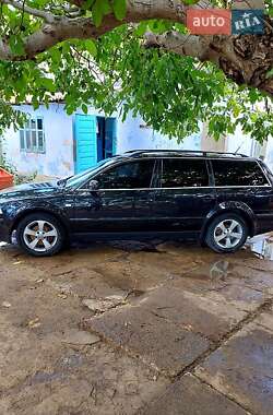 Универсал Volkswagen Passat 2002 в Одессе