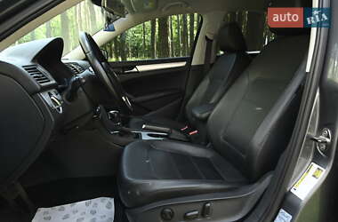 Седан Volkswagen Passat 2012 в 