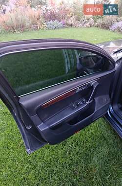 Универсал Volkswagen Passat 2011 в 