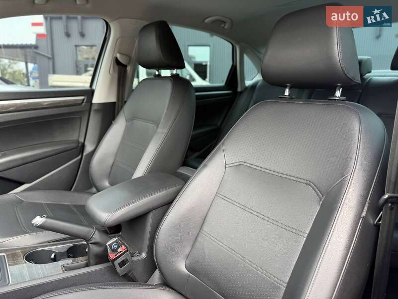 Седан Volkswagen Passat 2016 в Кривом Роге фото 26 Седан Volkswagen Passat 2016 в Кривом Роге