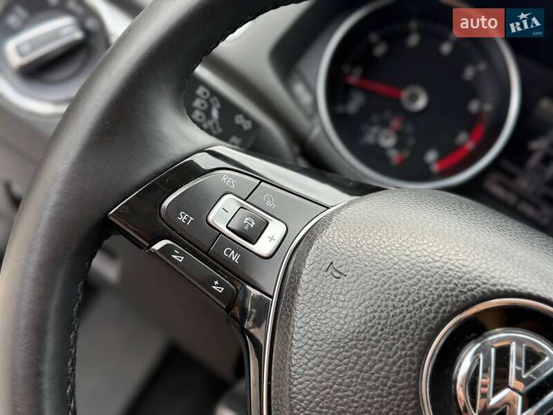Седан Volkswagen Passat 2016 в Кривом Роге фото 37 Седан Volkswagen Passat 2016 в Кривом Роге
