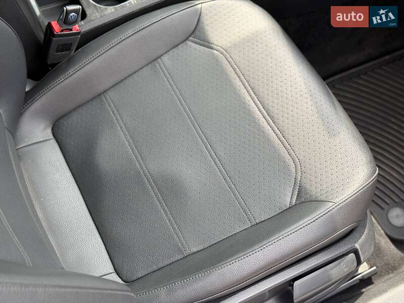 Седан Volkswagen Passat 2016 в Кривом Роге фото 35 Седан Volkswagen Passat 2016 в Кривом Роге