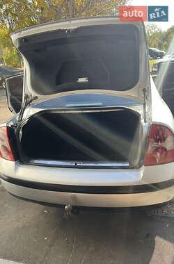 Седан Volkswagen Passat 2002 в  фото 24 Седан Volkswagen Passat 2002 в