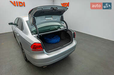 Седан Volkswagen Passat 2012 в 