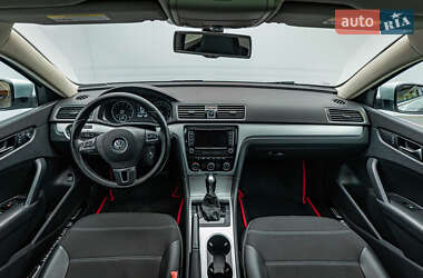 Седан Volkswagen Passat 2012 в 