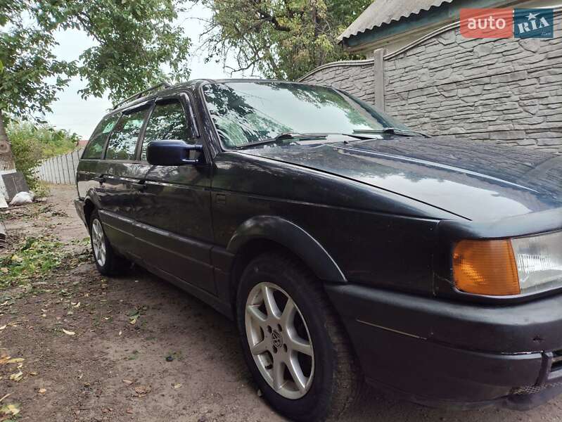 Универсал Volkswagen Passat 1990 в Кременчуге фото 4 Универсал Volkswagen Passat 1990 в Кременчуге