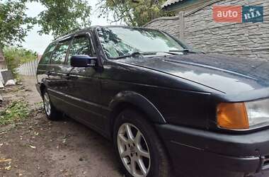 Универсал Volkswagen Passat 1990 в 