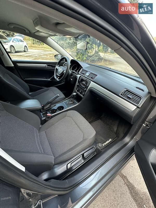 Седан Volkswagen Passat 2017 в Днепре фото 12 Седан Volkswagen Passat 2017 в Днепре